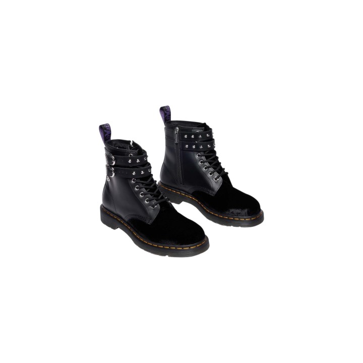 Par de botas negras Dr. Martens 1460 Wdn Smooth+Velvet de mujer vista tres cuartos