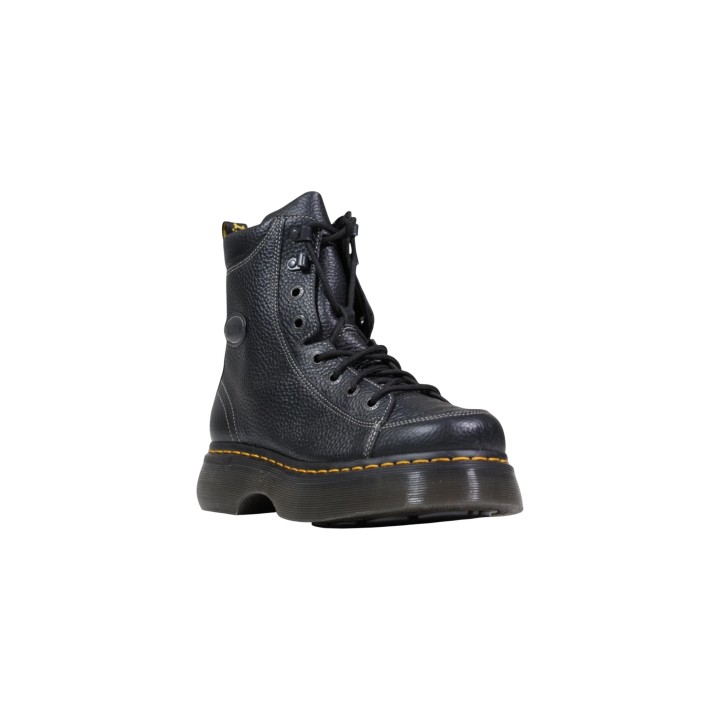 Dr. Martens Buzz 8i para mujer en napa negra vista tres cuartos frontal