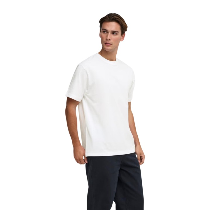 Camiseta Only & Sons de hombre blanca vista frontal de tres cuartos