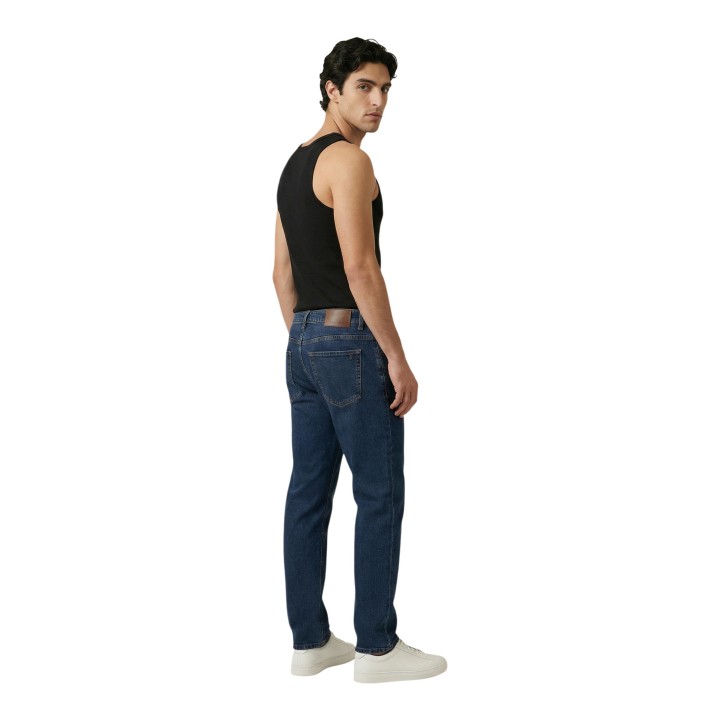 Camiseta negra Calvin Klein Jeans para hombre LV04RF272G vista posterior tres cuartos