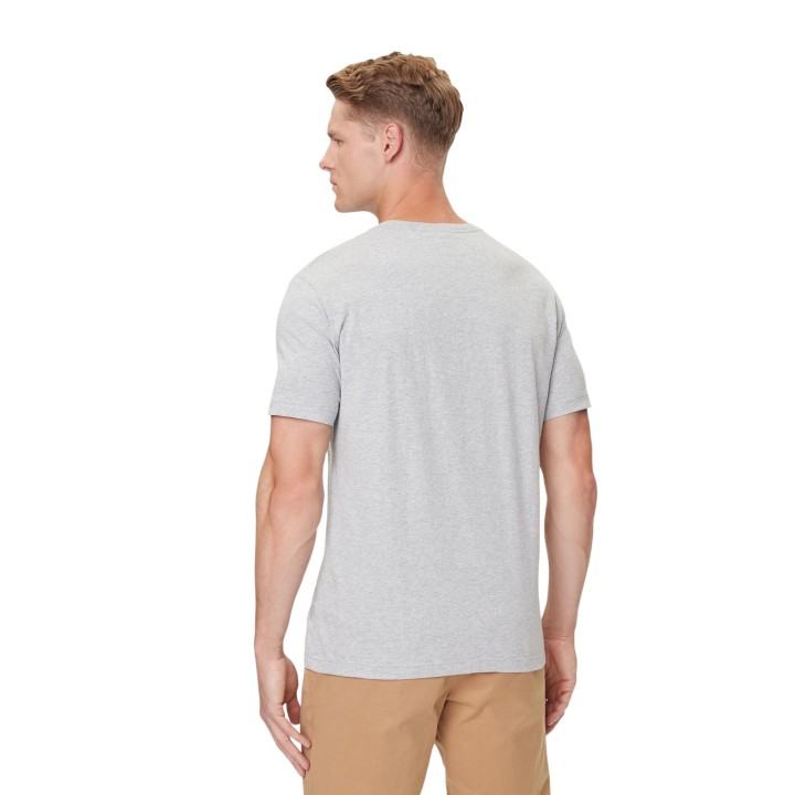 Camiseta Gant de hombre Reg Shield en gris claro vista posterior