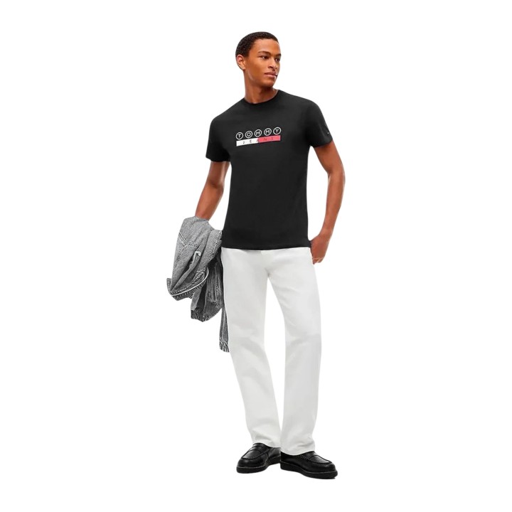 Camiseta negra de hombre Tommy Hilfiger Jeans DM0DM23715 vista tres cuartos