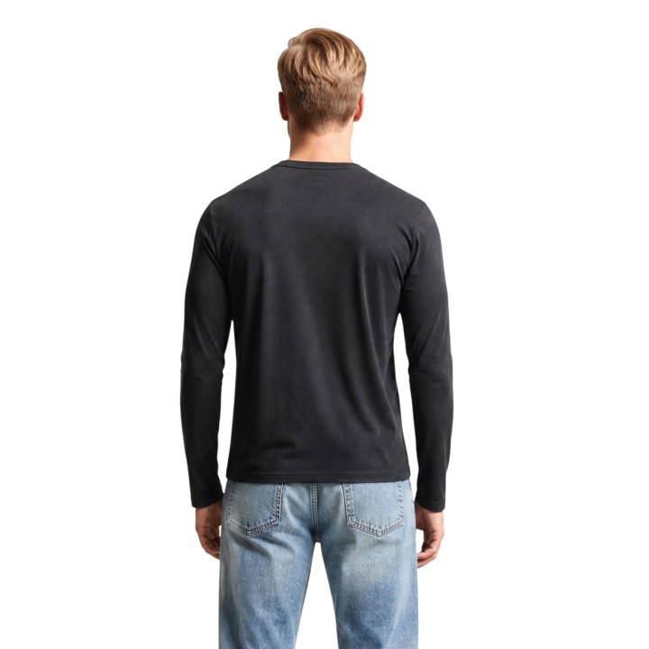 Guess camiseta de hombre negra de manga larga vista posterior