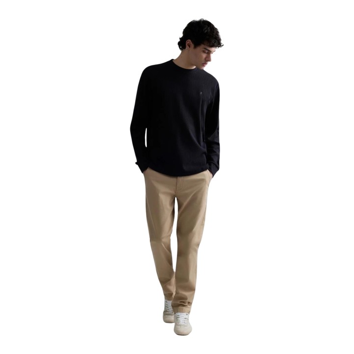 Replay camiseta de hombre negra de tejido waffle M3101 vista tres cuartos