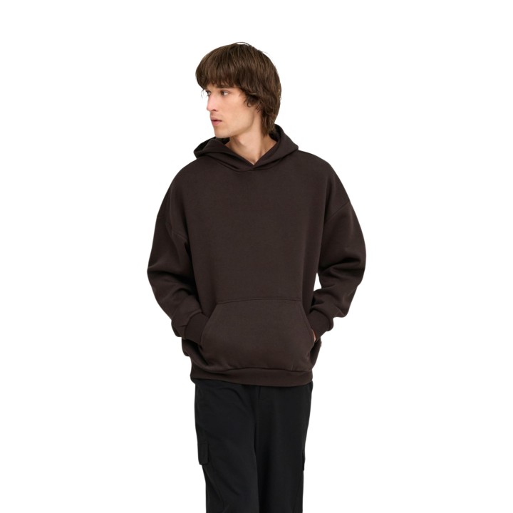 Sudadera con capucha Only & Sons para hombre en color café vista frontal de tres cuartos