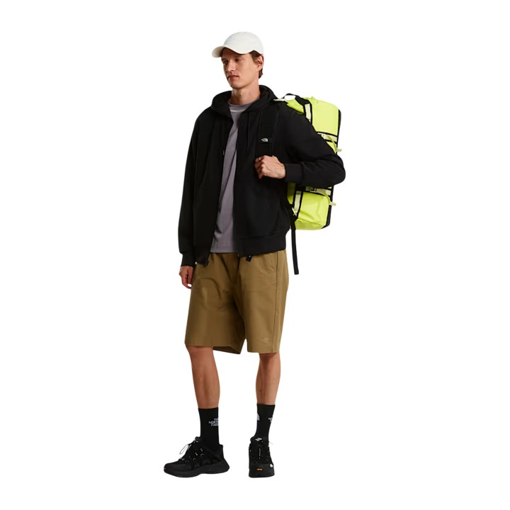 Sudadera The North Face de hombre negra con capucha vista de tres cuartos