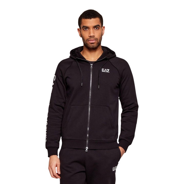 Sudadera EA7 para hombre negra con capucha vista frontal con modelo