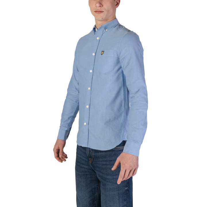 Lyle & Scott camisa de hombre azul claro vista tres cuartos