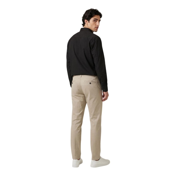 Calvin Klein Jeans camisa negra de hombre LV04RE103G vista posterior de tres cuartos