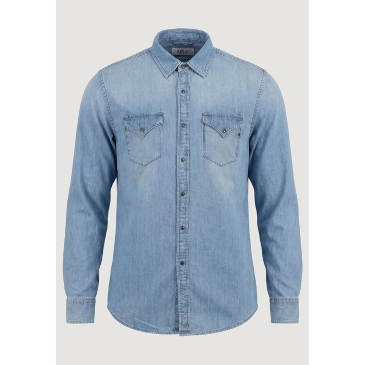 Replay camisa de hombre regular M4860T en denim claro detalle frontal