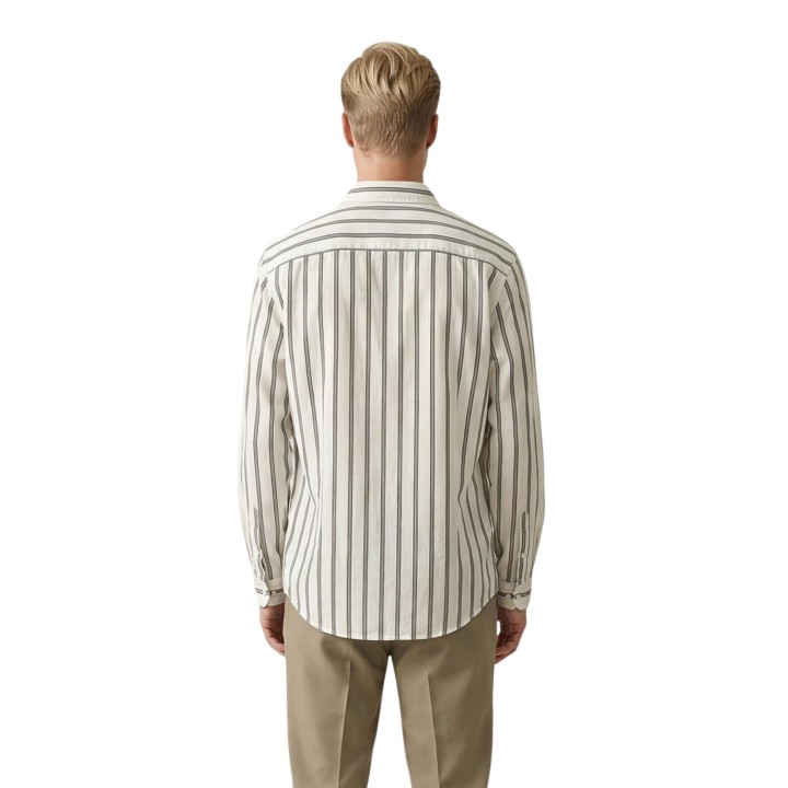 Detalle posterior de camisa Gianni Lupo GL7840S blanca de hombre
