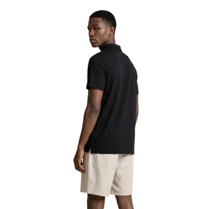 YOS camisa negra de hombre CV8106 de cupro vista posterior en tres cuartos