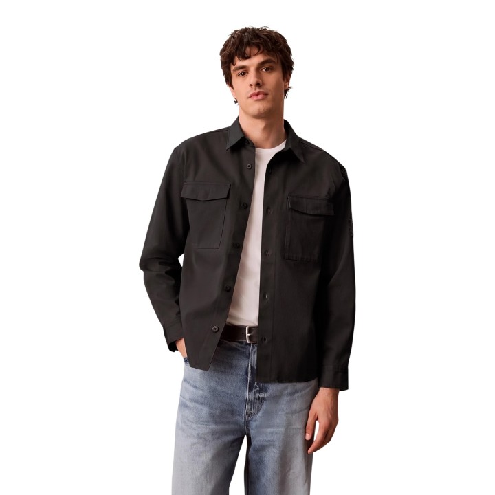 Camisa negra Calvin Klein Jeans para hombre LV04RG121G en vista de tres cuartos