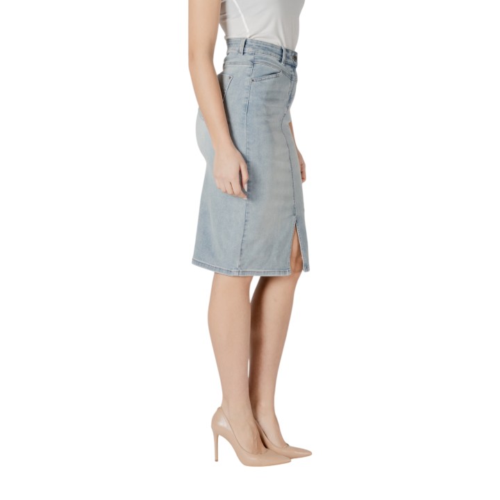 Falda vaquera de mujer Morgan De Toi 241-JAPA en denim vista tres cuartos