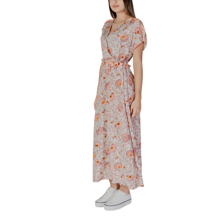 B.YOUNG vestido largo de mujer rosa BYILAMI LONG vista de tres cuartos