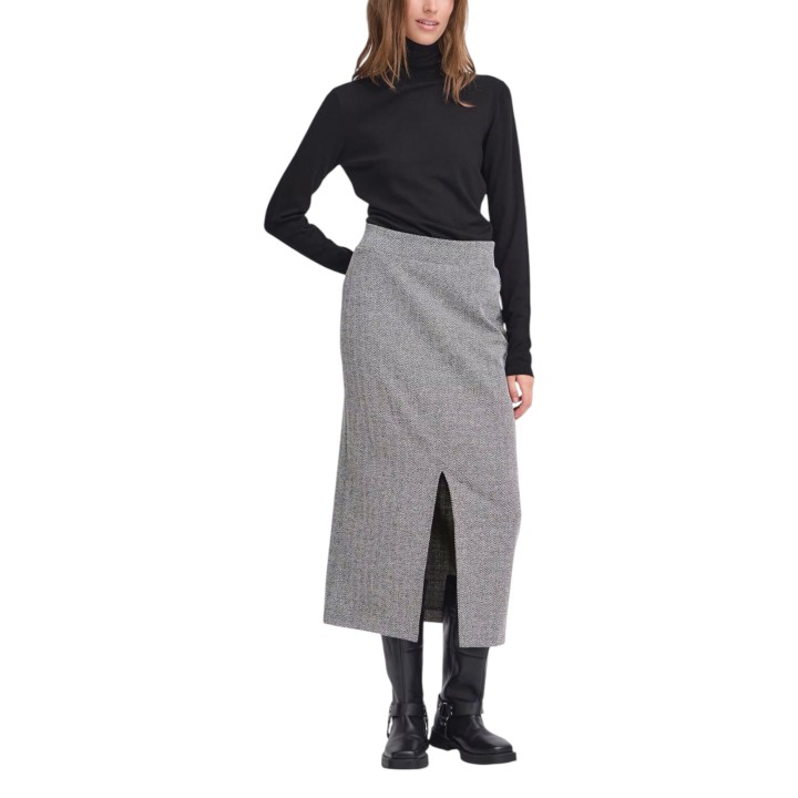 Falda larga de mujer Ichi jacquard en blanco y negro vista de tres cuartos