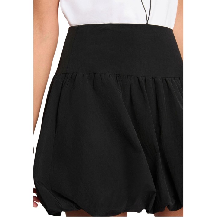Detalle de la falda negra de mujer Morgan De Toi 261-JBOWL