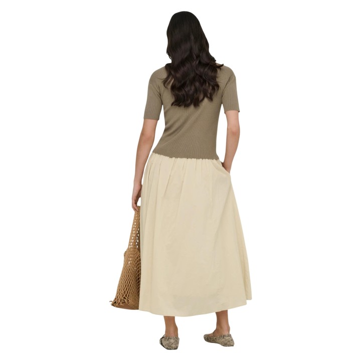 Jacqueline de Yong falda larga de mujer beige vista posterior