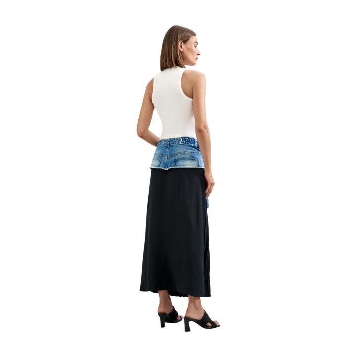 Desigual falda larga de mujer negra con detalle vaquero vista posterior