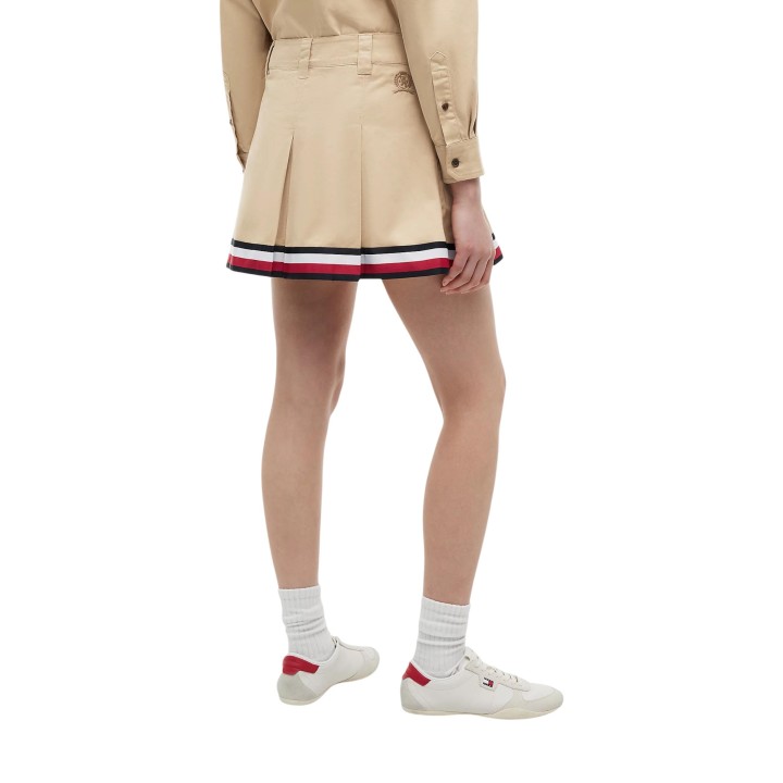 Falda beige de mujer Tommy Hilfiger Jeans TJW RWB Tape Mini Sk vista posterior