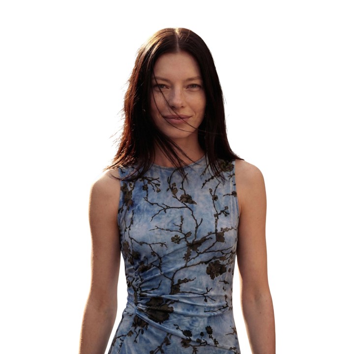 Detalle frontal del vestido de mujer azul pálido Desigual Repris Vest Cougar 26SWVKX0