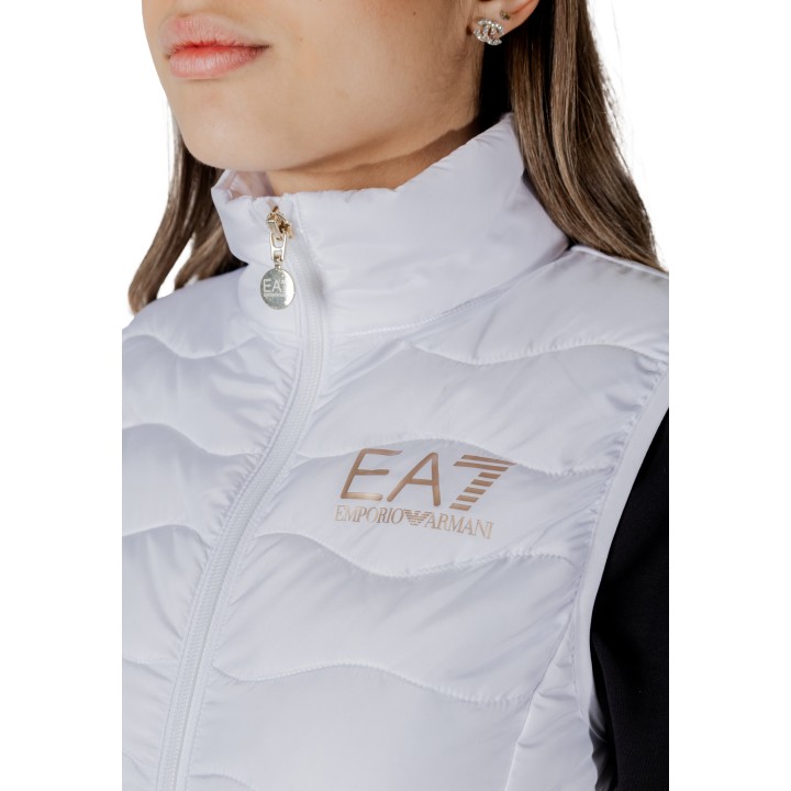 Detalle del chaleco blanco EA7 para mujer 8NTQ08 TNF8Z