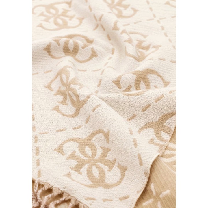 Detalle de pashmina Guess de mujer color crema con estampado AW5217 VIS03