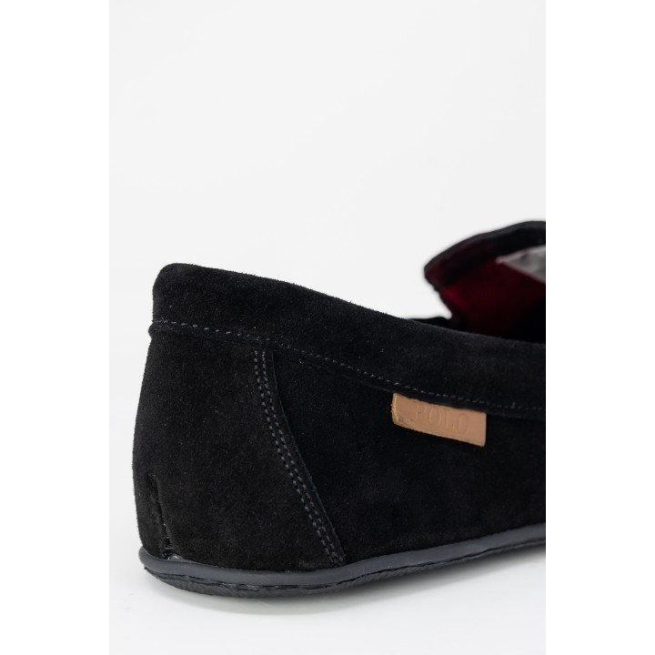 Detalle posterior de zapatilla de casa Ralph Lauren negra para hombre
