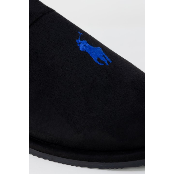 Ralph Lauren Klarence RF103823 zapatilla de casa para hombre negra detalle del logo