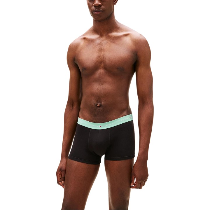 Bóxer de hombre Tommy Hilfiger negro con cintura verde detalle frontal