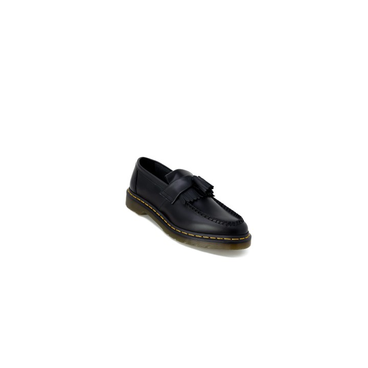 Dr. Martens Adrian Ys Smooth para hombre en negro vista de tres cuartos