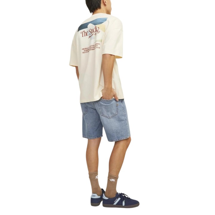 Jack Jones pantalón corto de hombre en denim vista posterior de tres cuartos