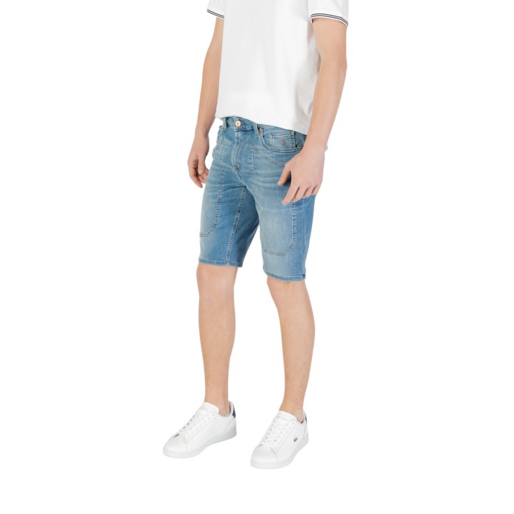 Pantalón corto Jeckerson de hombre en denim claro vista tres cuartos