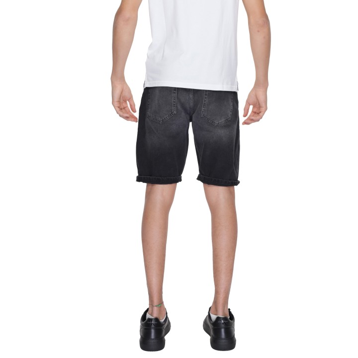 Antony Morato pantalón corto de hombre negro vaquero vista posterior