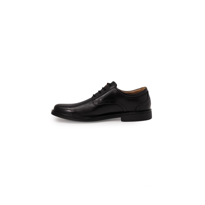 Clarks Un Aldric Lace para hombre en negro zapatos con cordones vista lateral