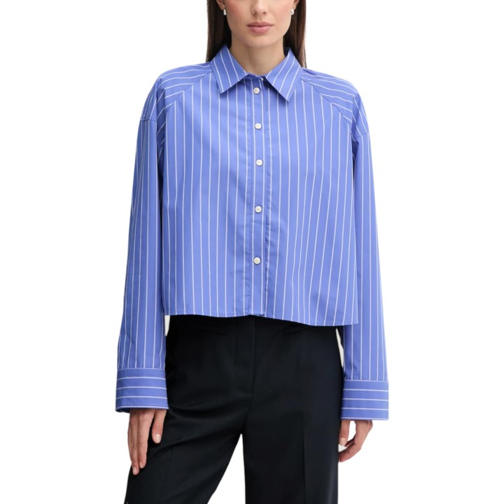 Camisa de mujer Calvin Klein Jeans azul cielo a rayas vista frontal
