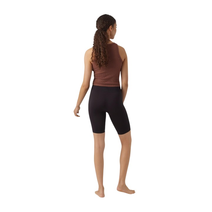 Vero Moda pantalón corto seamless negro para mujer vista posterior