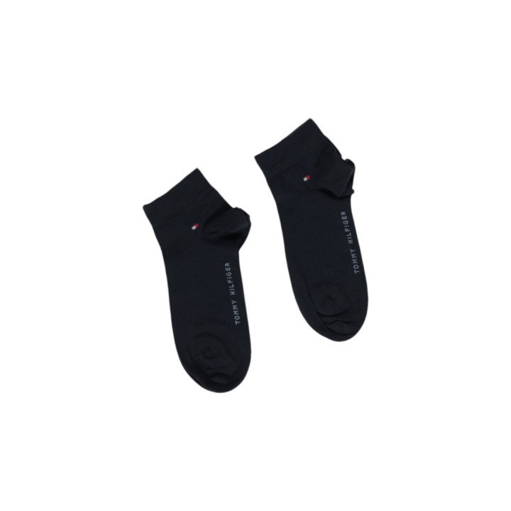 Dos calcetines Tommy Hilfiger para hombre en azul vista de tres cuartos