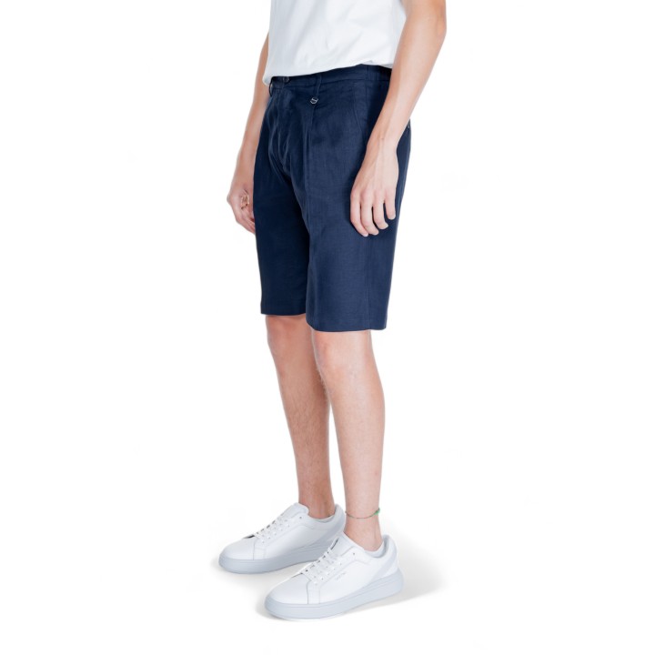 Antony Morato pantalón corto de hombre azul oscuro GUSTAF CARROT vista tres cuartos