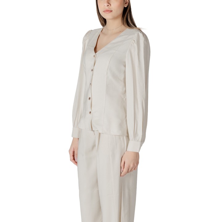 Blusa de mujer Vila Clothes Vimulli crema 14103853 vista de tres cuartos