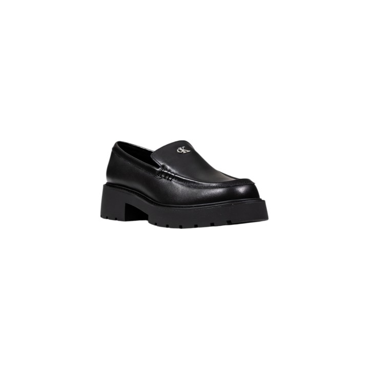 Calvin Klein Jeans mocasín de mujer negro de piel vista tres cuartos