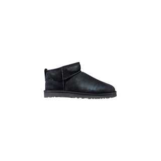 UGG M Classic Ultra Mini 1137391 para hombre en ante negro vista lateral