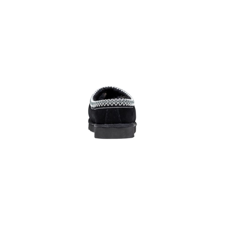 UGG Tasman II 1174671 para hombre en ante negro vista posterior