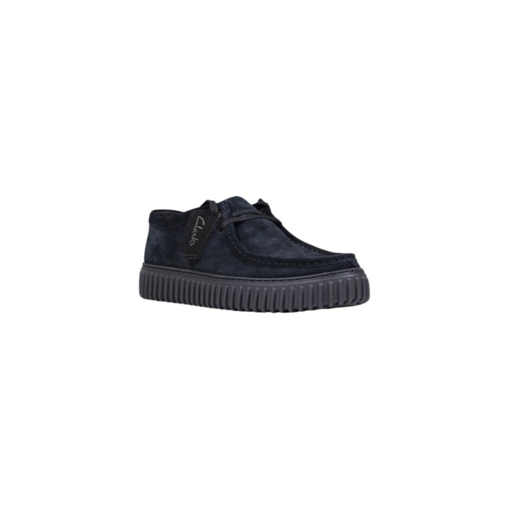 Botas de hombre Clarks Torhill Lo 26172019 negras vista tres cuartos