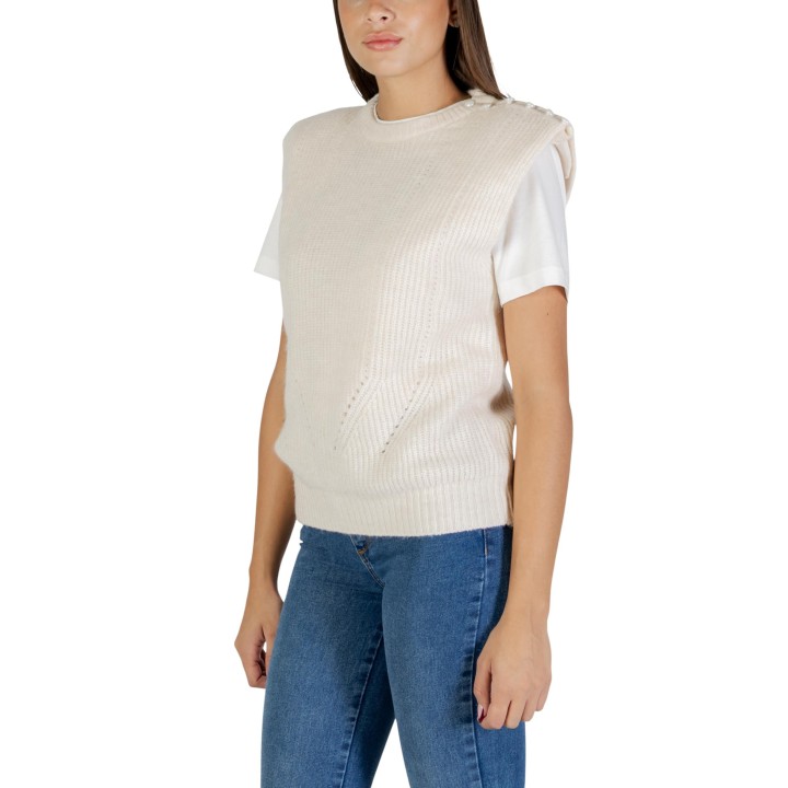 Ichi chaleco de punto para mujer color crema vista tres cuartos