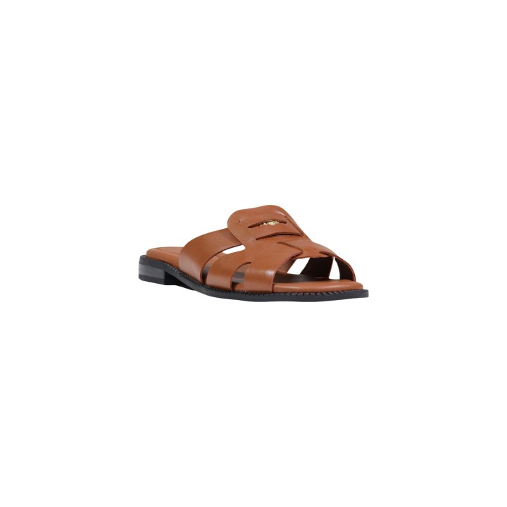 Sandalias de mujer Tommy Hilfiger FW0FW09126 en cuero color cuero vista tres cuartos