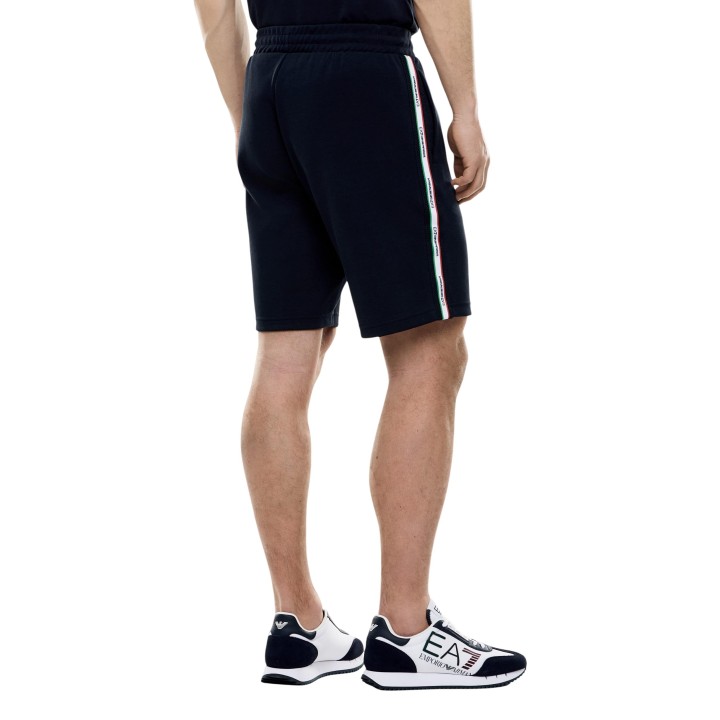 EA7 pantalón corto de hombre azul marino vista posterior de tres cuartos