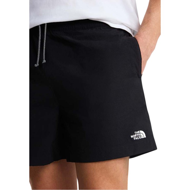 Detalle del pantalón corto negro The North Face M Class V Pathfinder para hombre