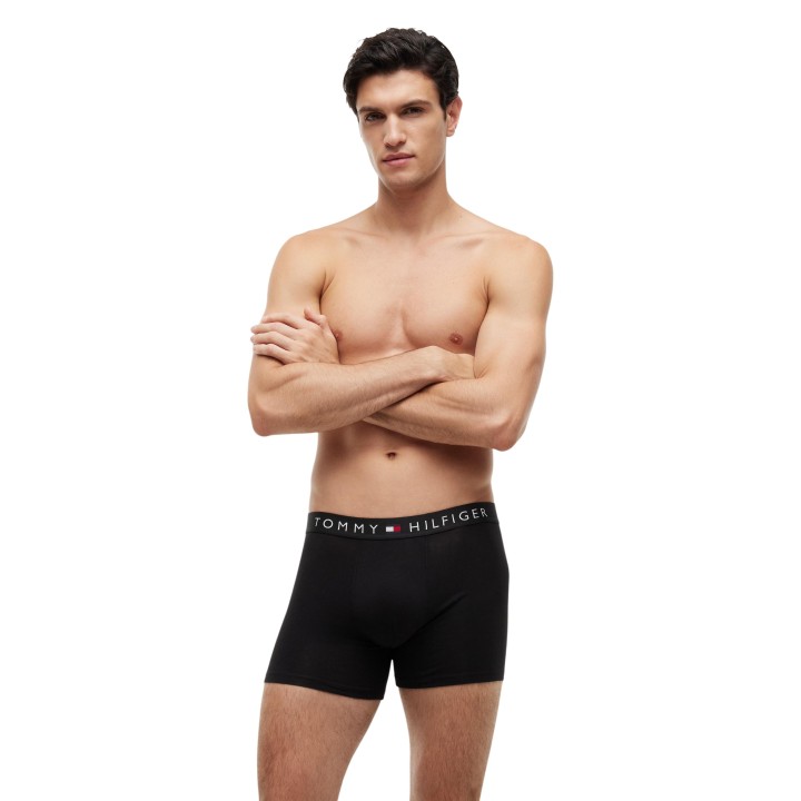 Tommy Hilfiger bóxer negro de hombre vista frontal