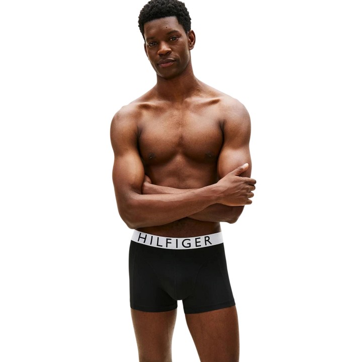 Tommy Hilfiger bóxer de hombre negro y blanco UM0UM03887 detalle frontal